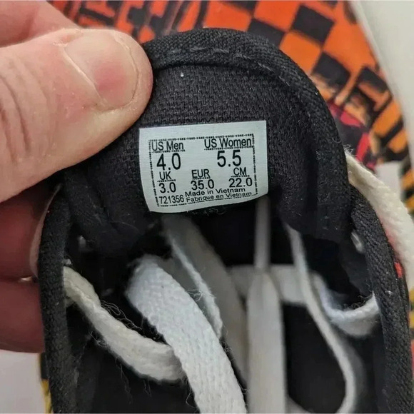Vans Logo Flame Lace Up Sneakers 5.5 - Picture 3 of 8